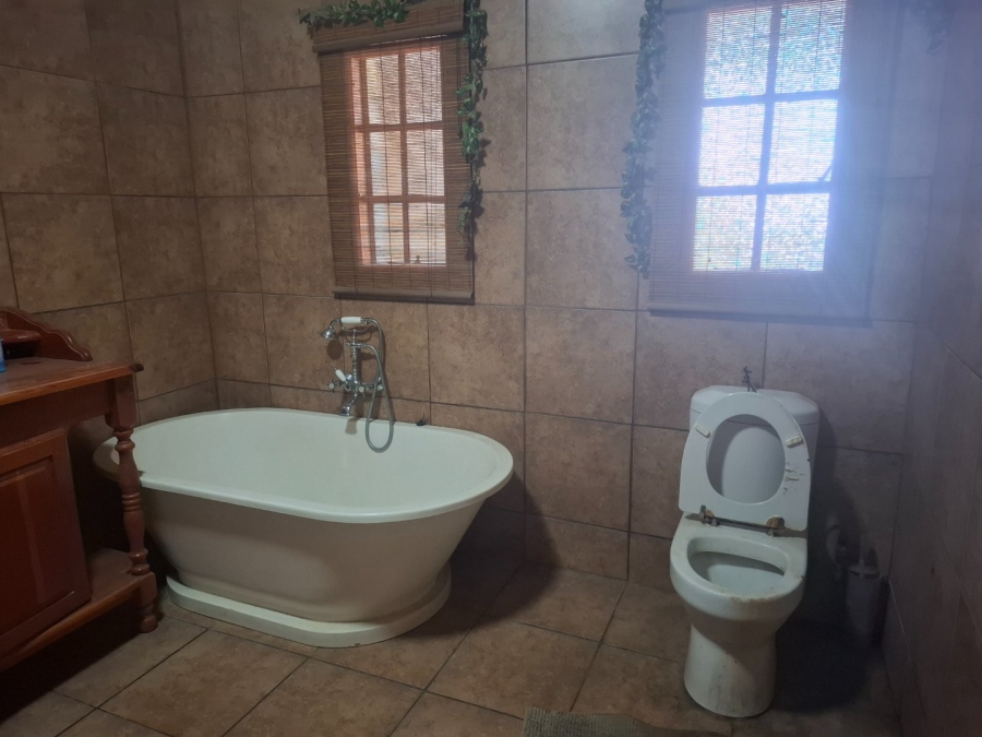 To Let 4 Bedroom Property for Rent in Suidrand Free State
